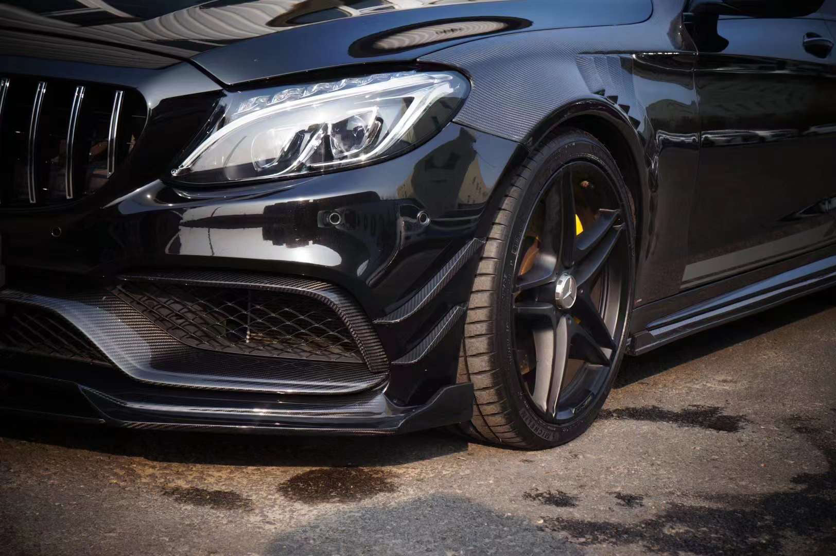 BENZ AMG C63 Dry carbon fiber front air knife - Amxnx