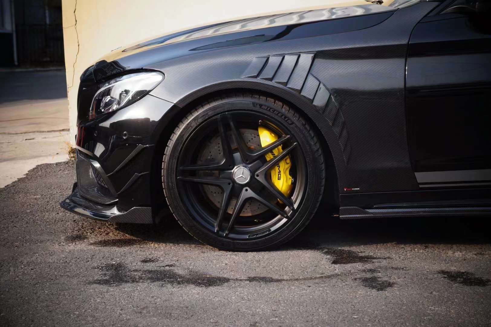 BENZ AMG C63 Dry carbon fiber front air knife - Amxnx
