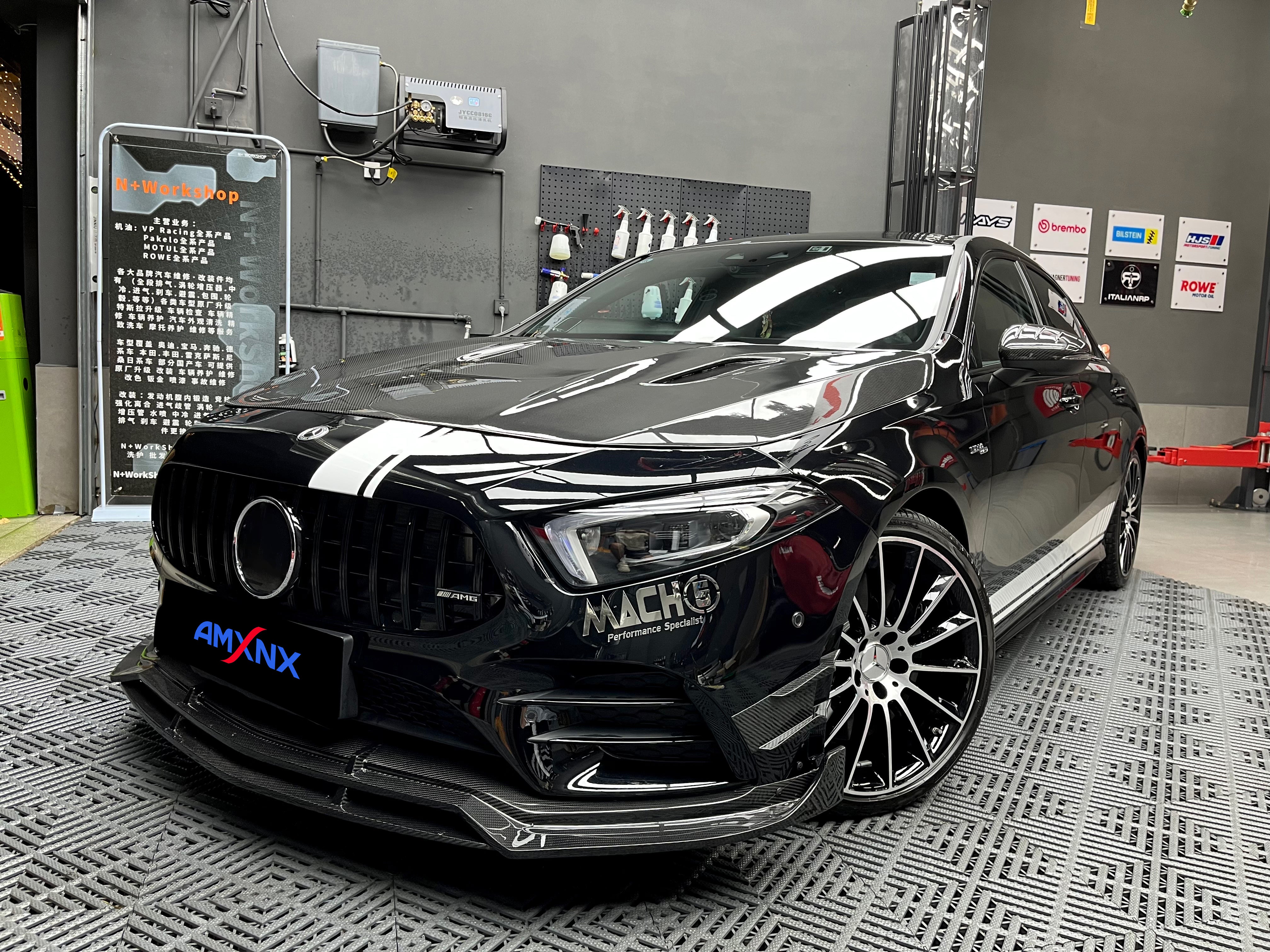 BENZ AMG A35/A35L Dry carbon fiber hood - Amxnx