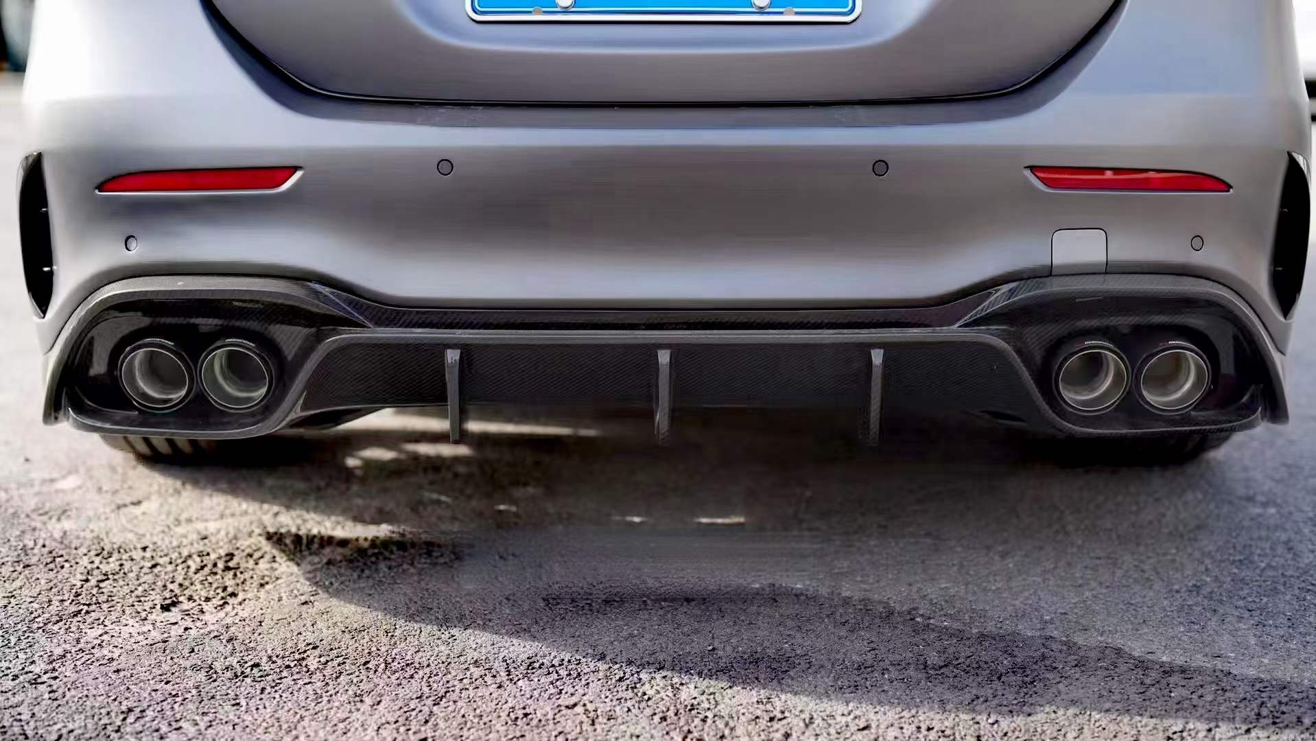 BENZ AMG A35/A35L Dry carbon fiber rear lip without lights - Amxnx