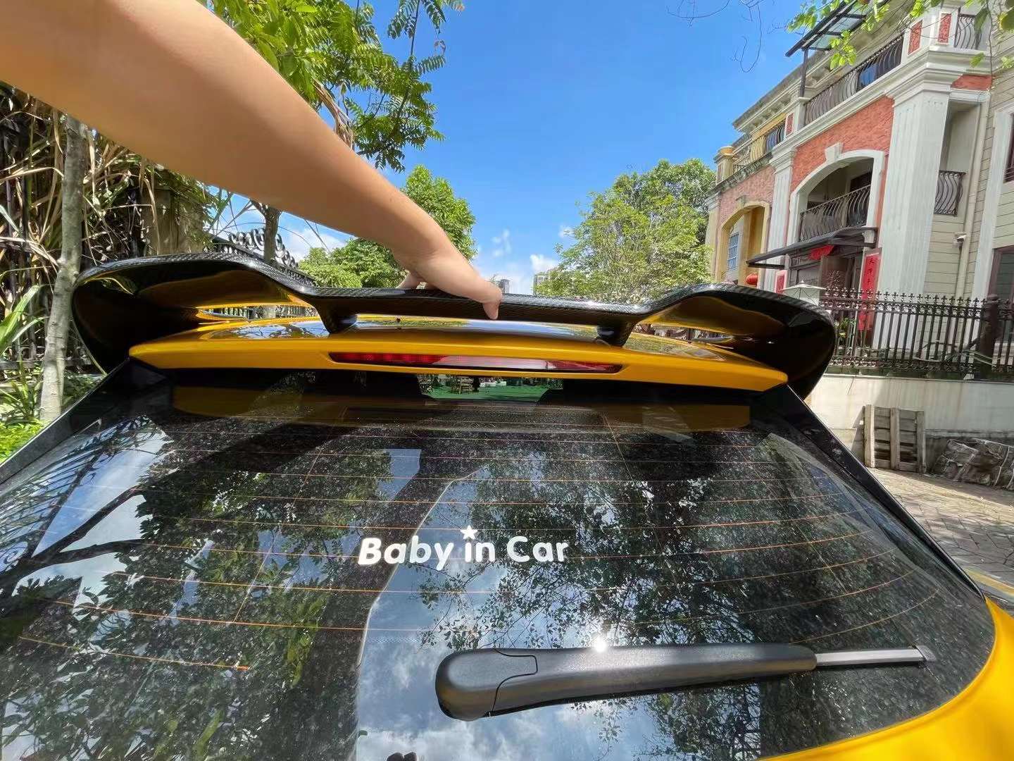 BENZ AMG A35/A35L Dry carbon fiber tail - Amxnx