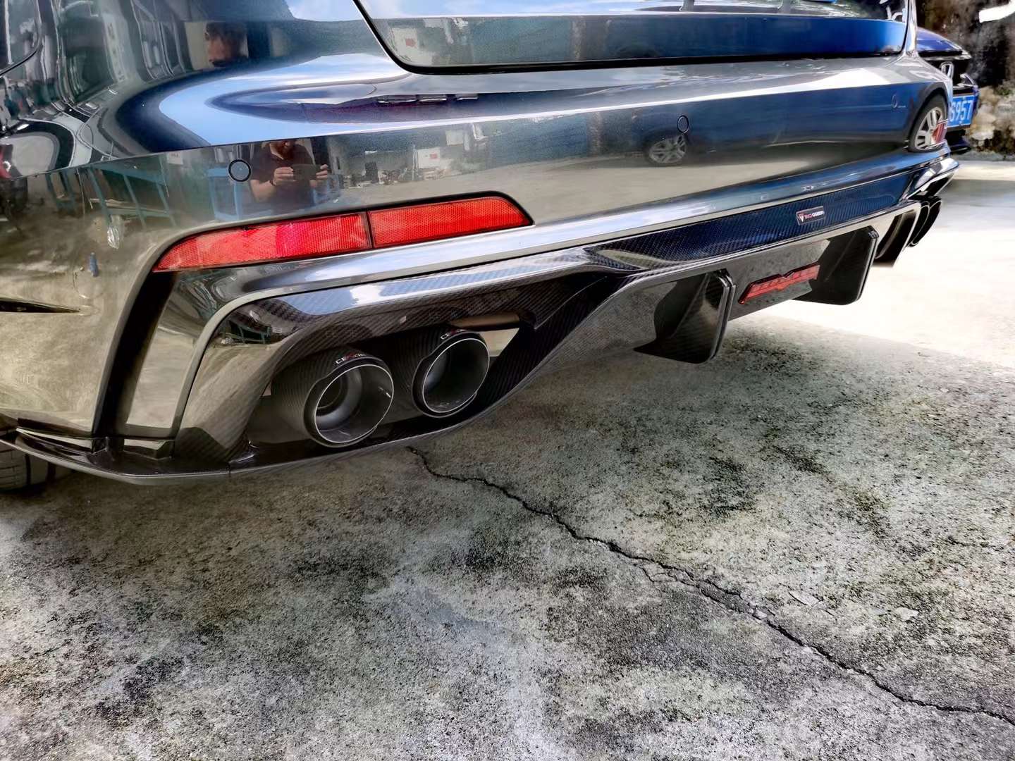 AUDI A6/S6 C8 Dry carbon fiber rear lip - Amxnx