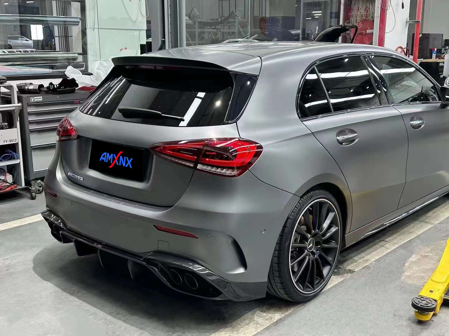 BENZ AMG A35/A35L Dry carbon fiber rear lip - Amxnx