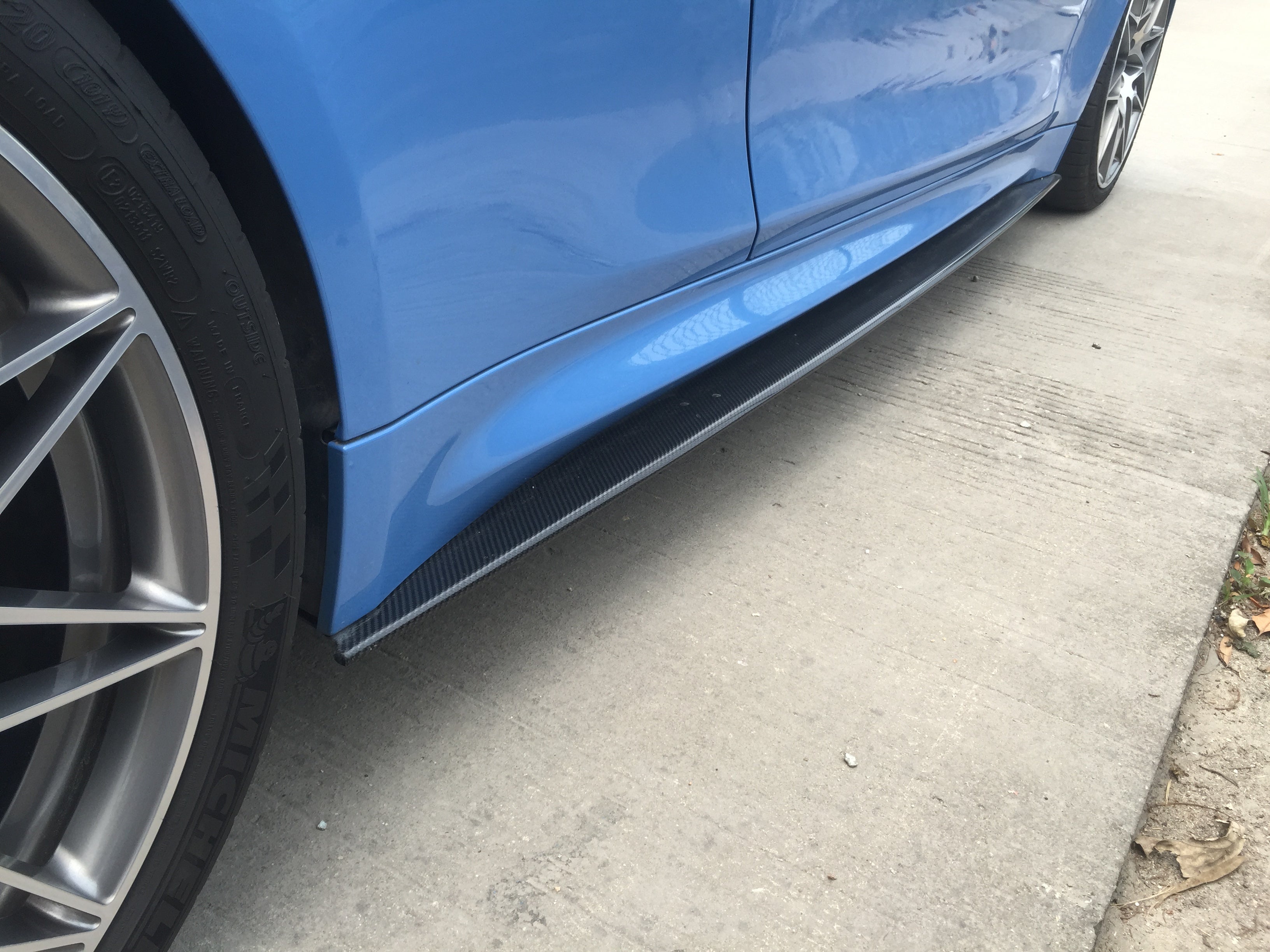BMW M3/M4 F80/F82 Dry Carbon Fiber MP Side Skirt - Amxnx