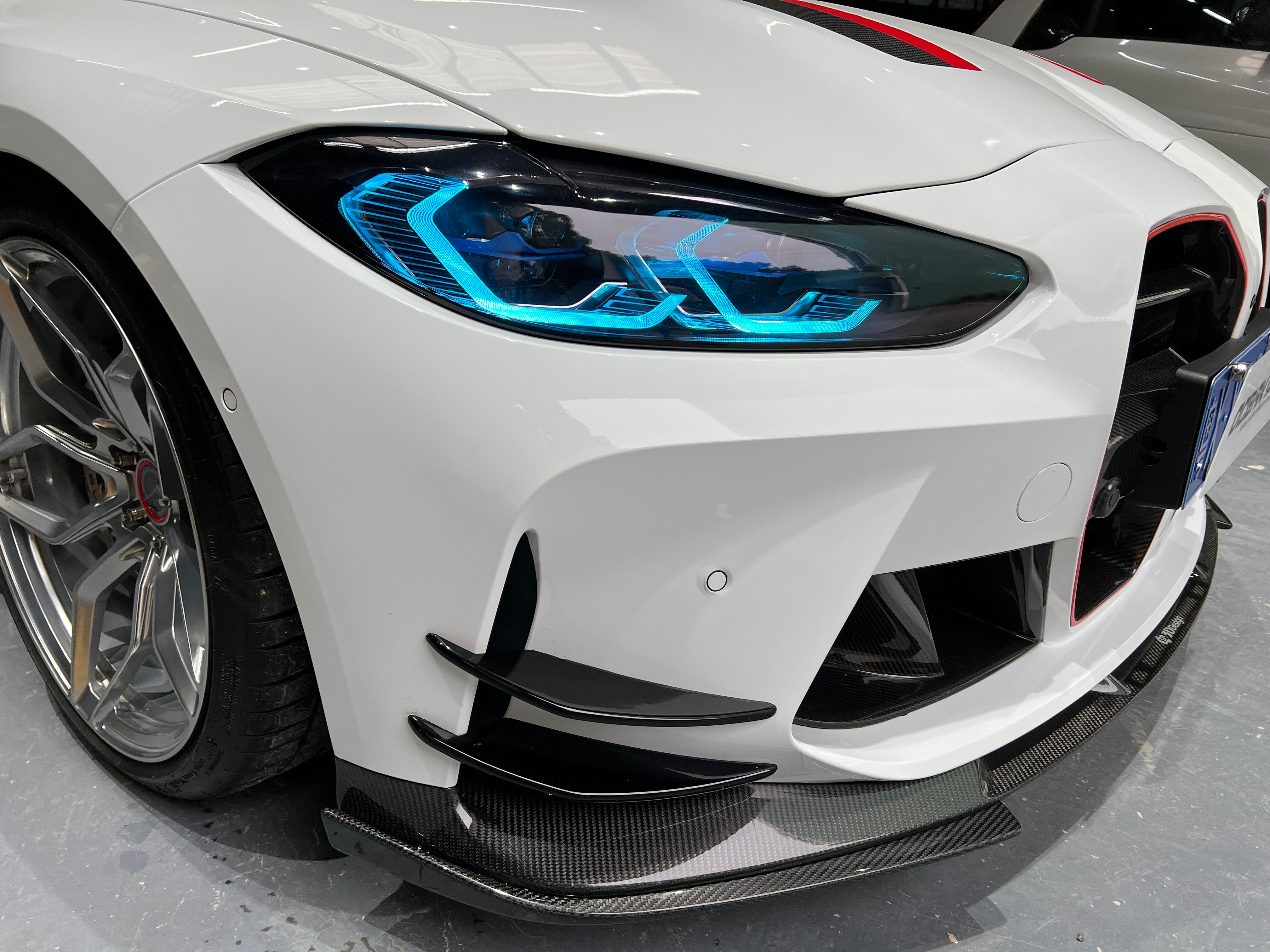BMW M3/M4 G80/G82 Dry carbon fiber AC front bar air knife - Amxnx