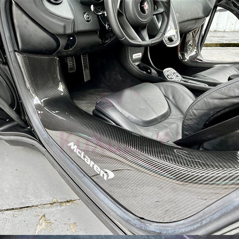 MCLAREN 570S/540C/570GT Dry Carbon Fiber Door Stop