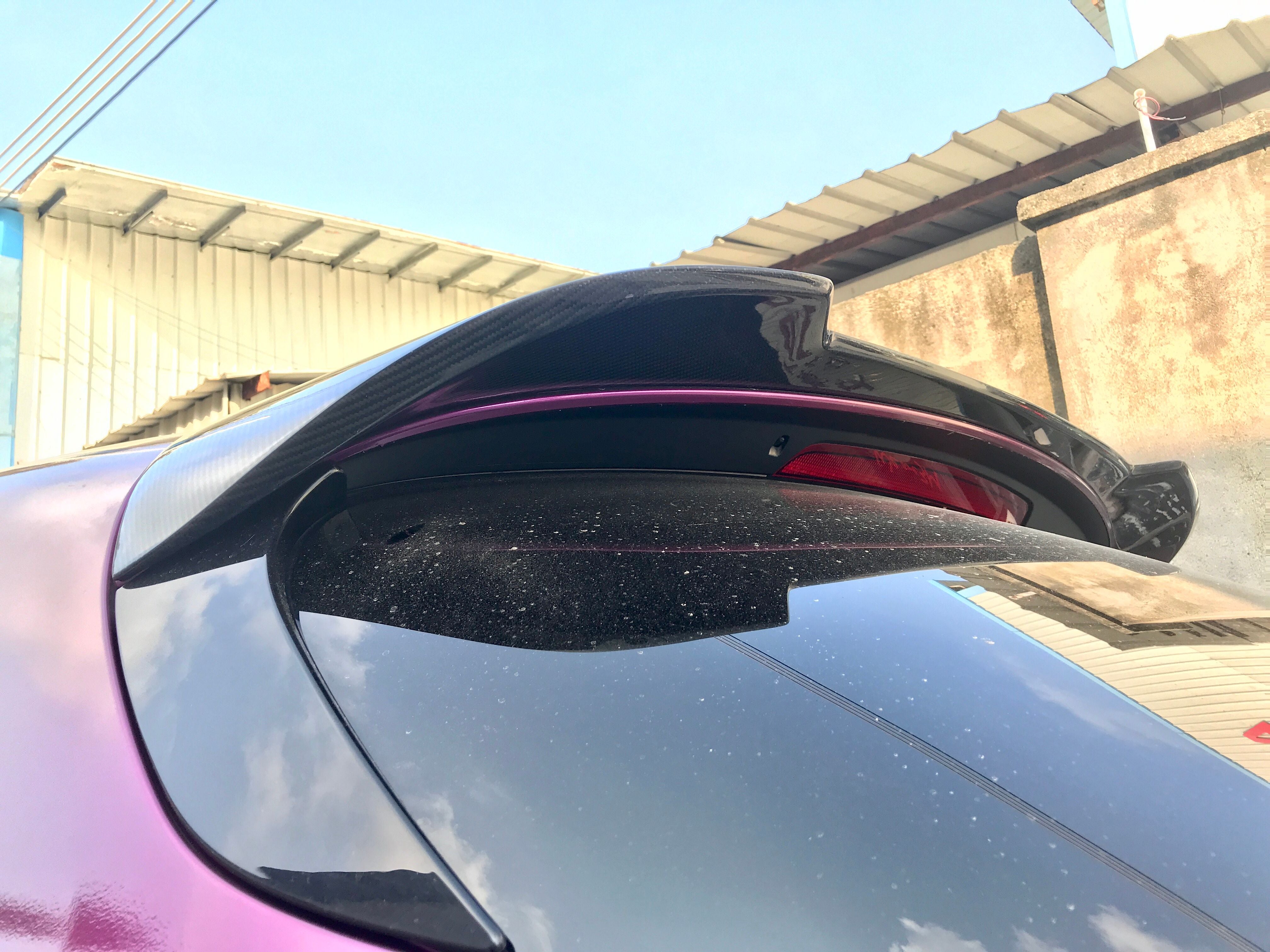 ALFA ROMEO STELVIO Dry carbon fiber Top Wing