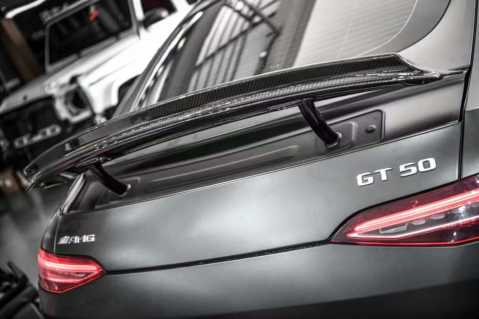 BENZ AMG GT50 Dry carbon fiber large tail