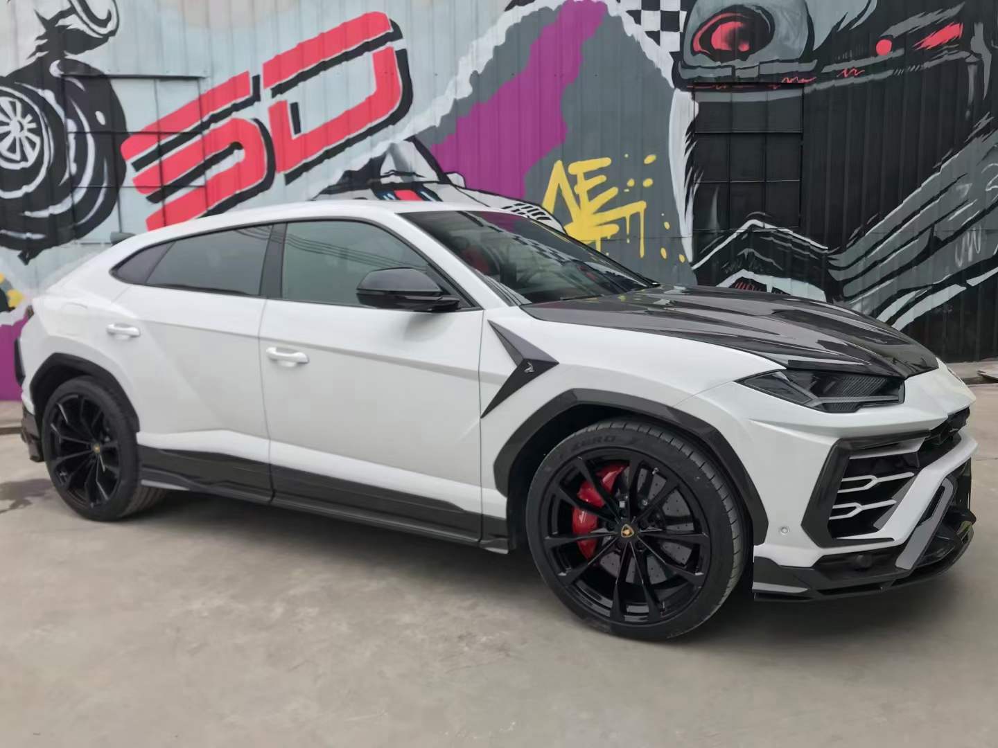 LAMBORGHINI URUS Dry carbon fiber STOP Style Fender decoration