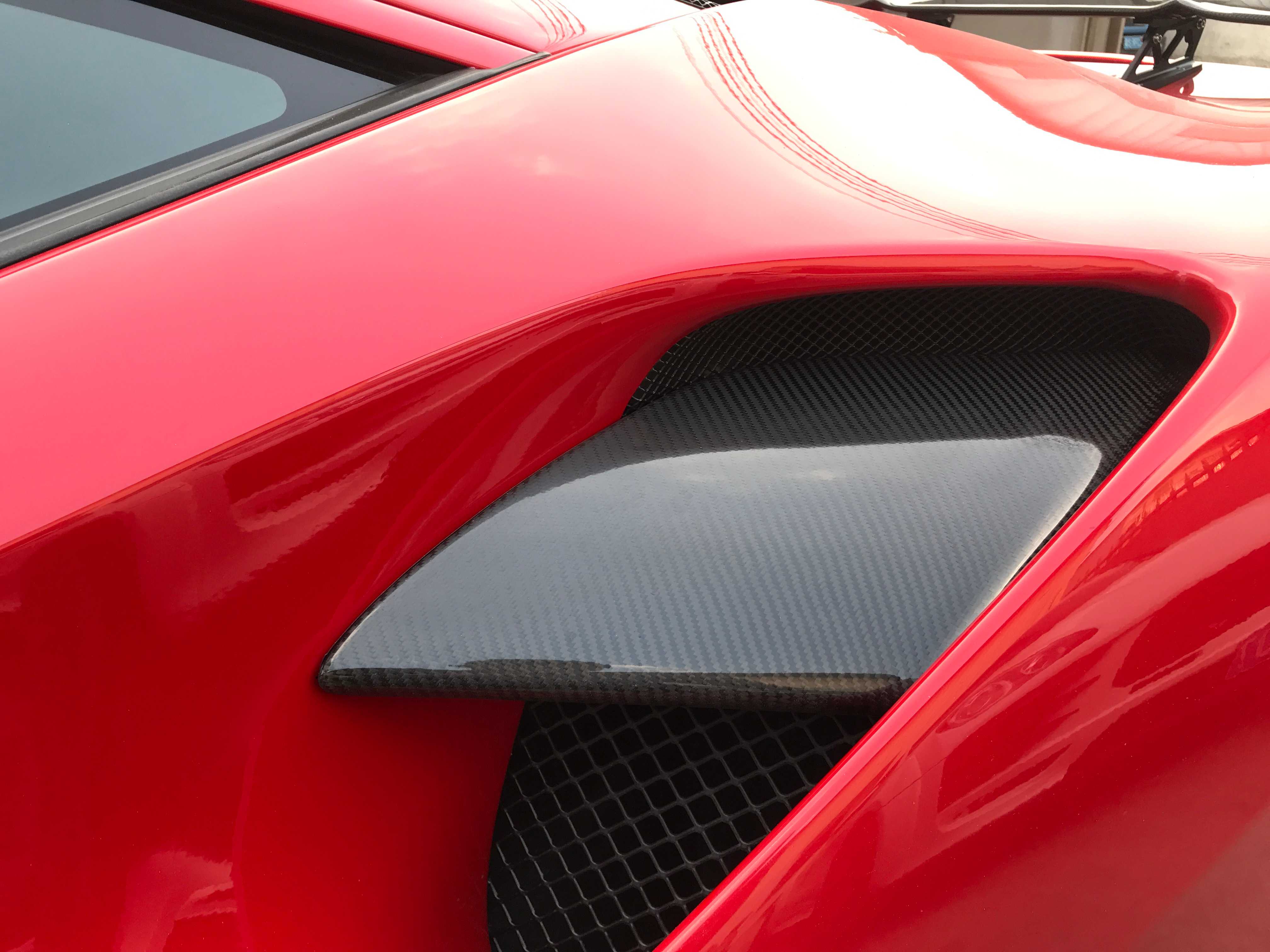 FERRARI 488 SN Dry carbon fiber Side vents