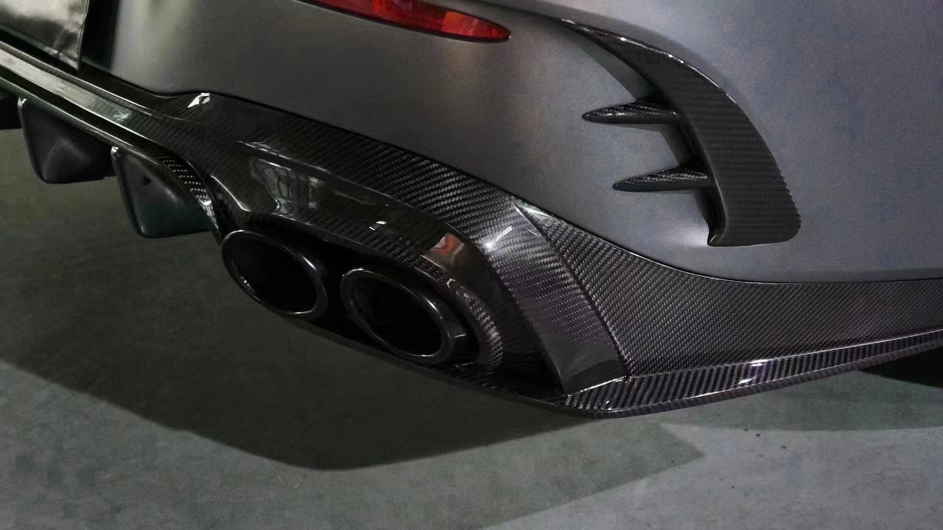 BENZ AMG C43 Coupe Dry carbon fiber rear air knife